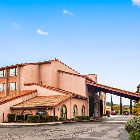 קלירלייק Best Western El Grande Inn מראה חיצוני תמונה